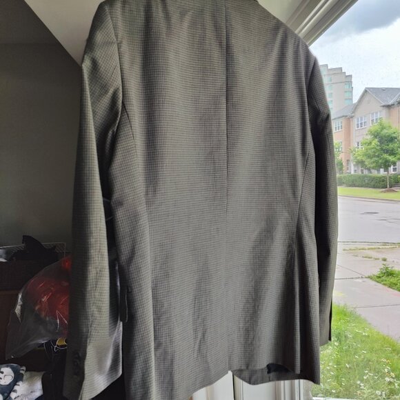 Club Monaco Blazer; Taupe; Micro-check Pattern; 38R - Picture 3 of 3